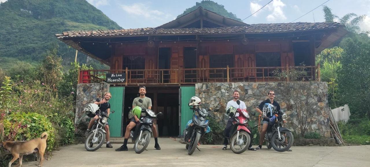 Du Gia Nalien View Homestay Làng Cac Exterior foto