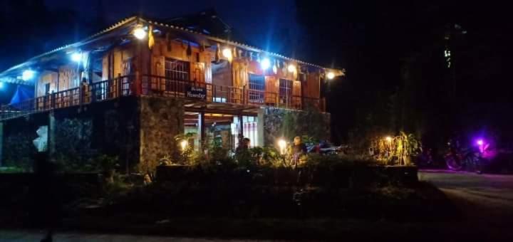 Du Gia Nalien View Homestay Làng Cac Exterior foto